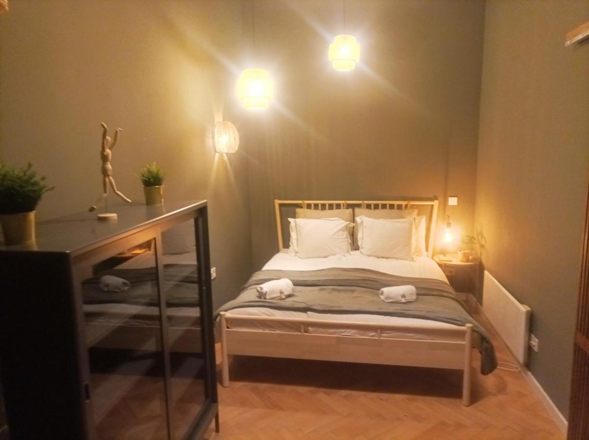 A+ Budapest Downtown Apartments Akácfa - B&B
