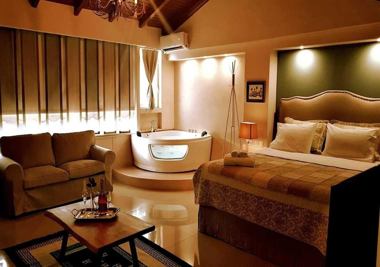 Queen Boutique Suites Preveza - Bed and Breakfast Préveza