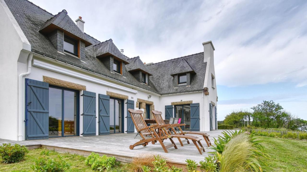 Grande villa 6 personnes à 200m de la mer . Récemment rénovée. - B&B