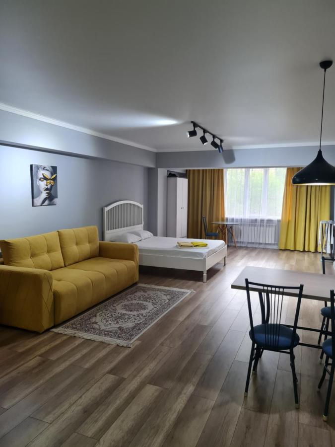 Апартаменты в центре, в новом доме - Ferienwohnung Almaty
