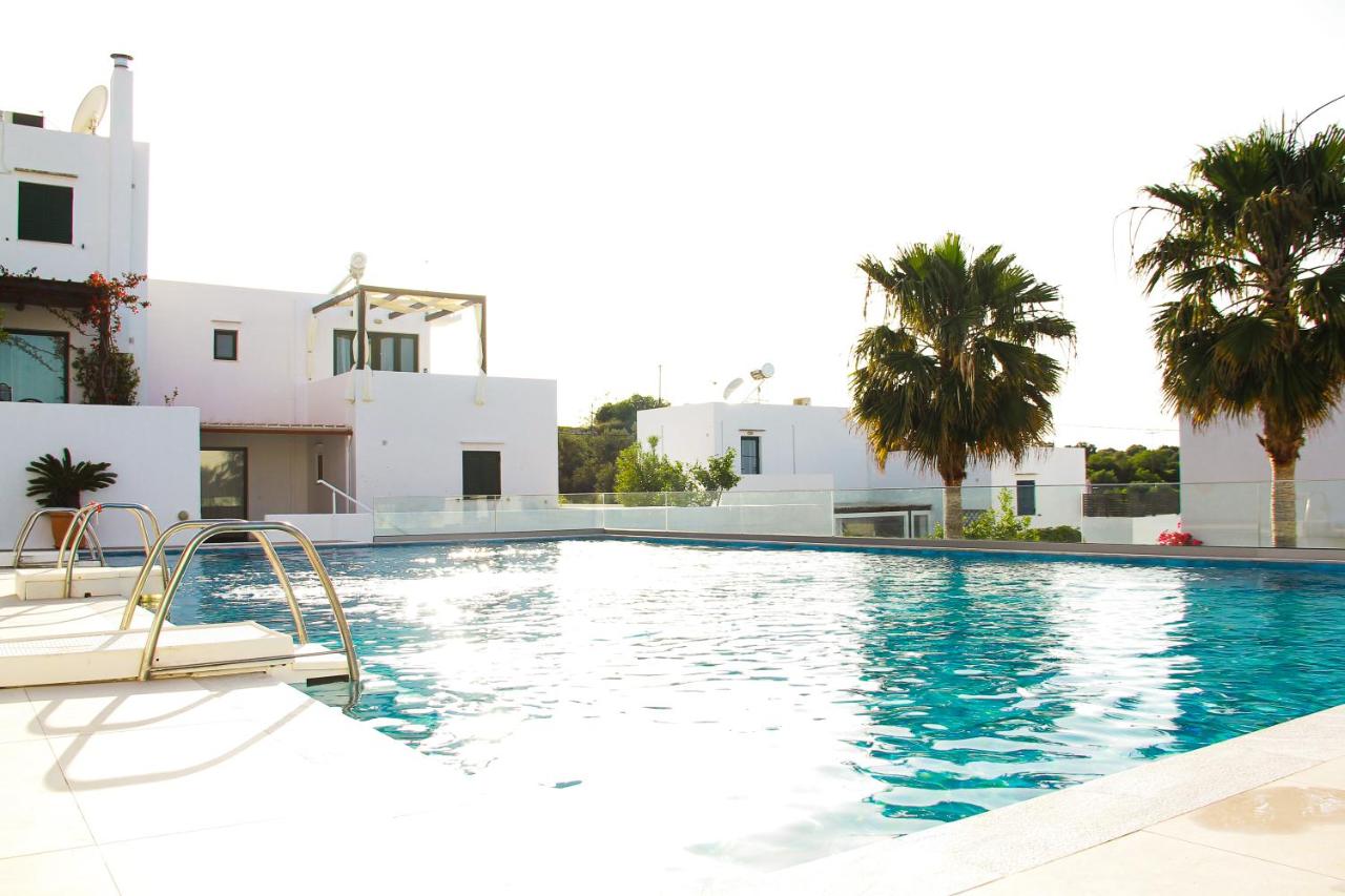 B&B Agía Paraskeví - Villa Stefania with pool and terraces with sea views - Bed and Breakfast Agía Paraskeví