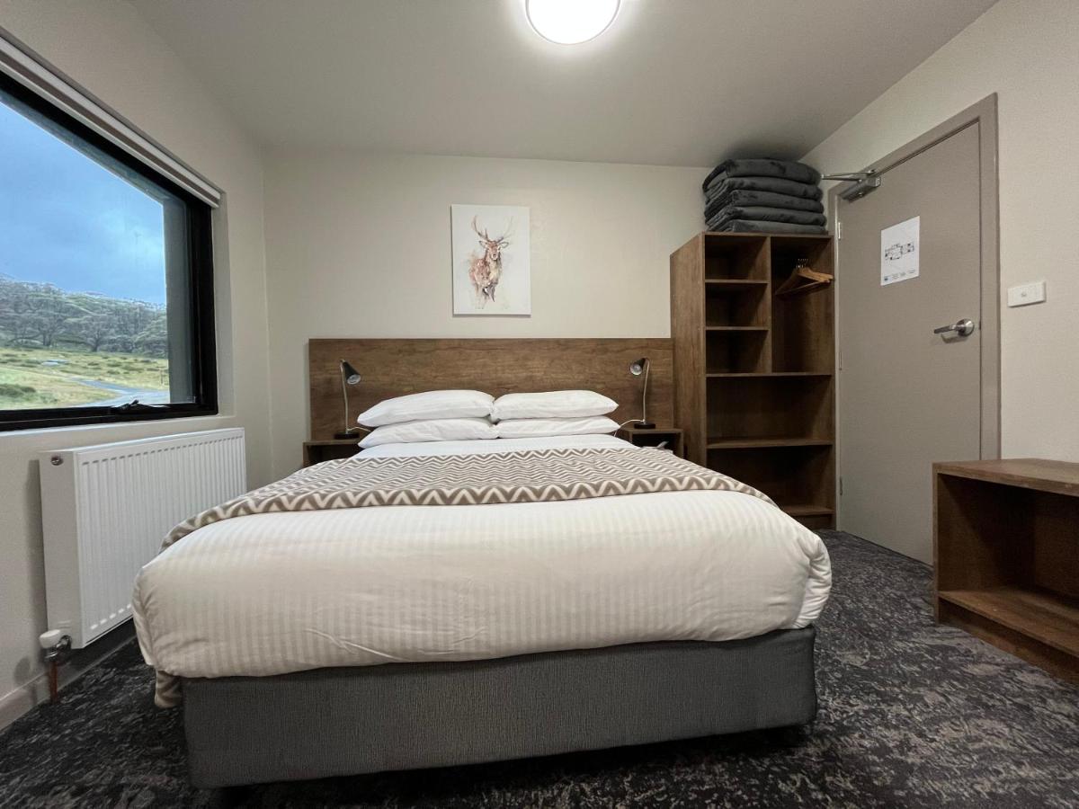 Family Room (7 Adults) 