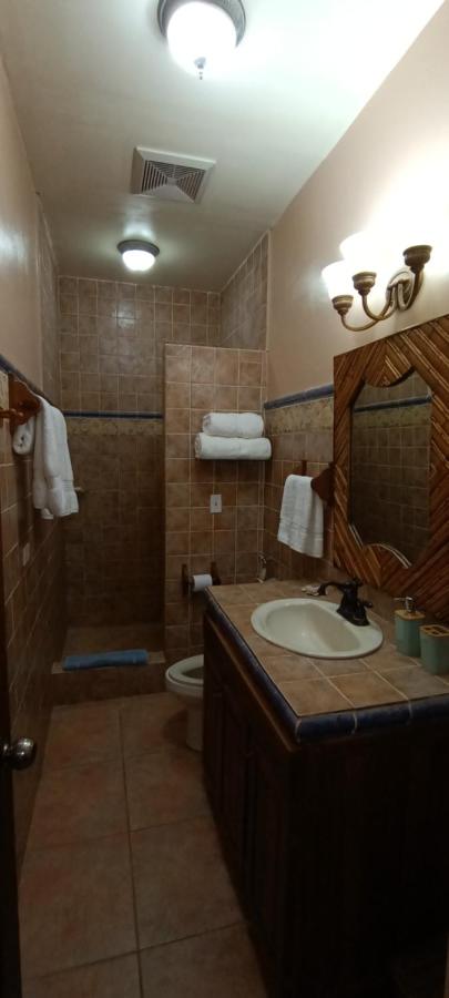 Suite Queen con Vista Piscina