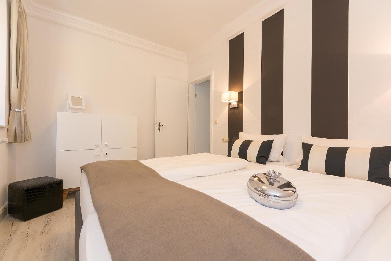 One-Bedroom Apartment 3