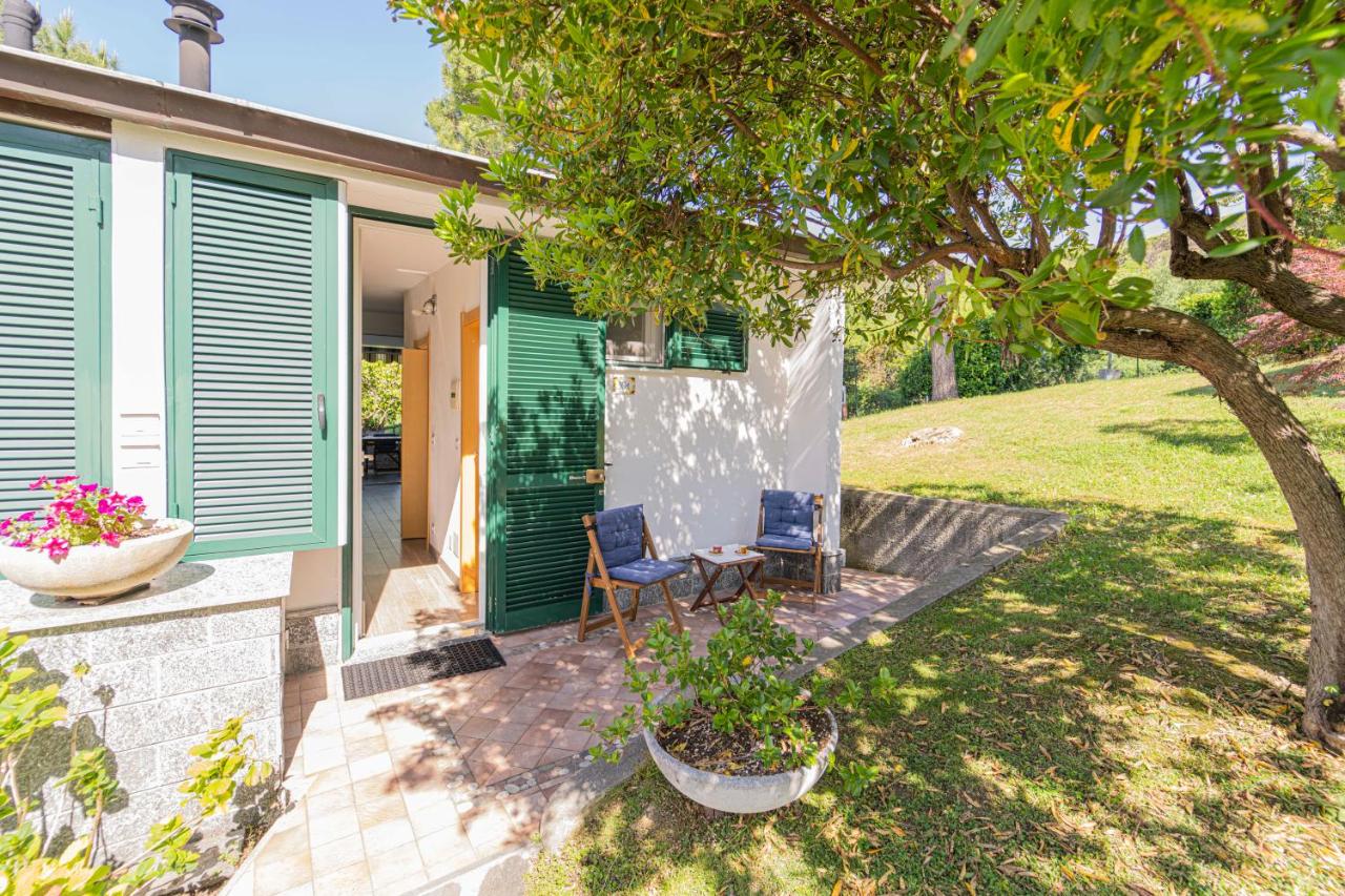 070 - Villa OLANDA con veranda VISTA MARE a 5 minuti SPIAGGIA con PISCINA CONDOMINIALE - B&B