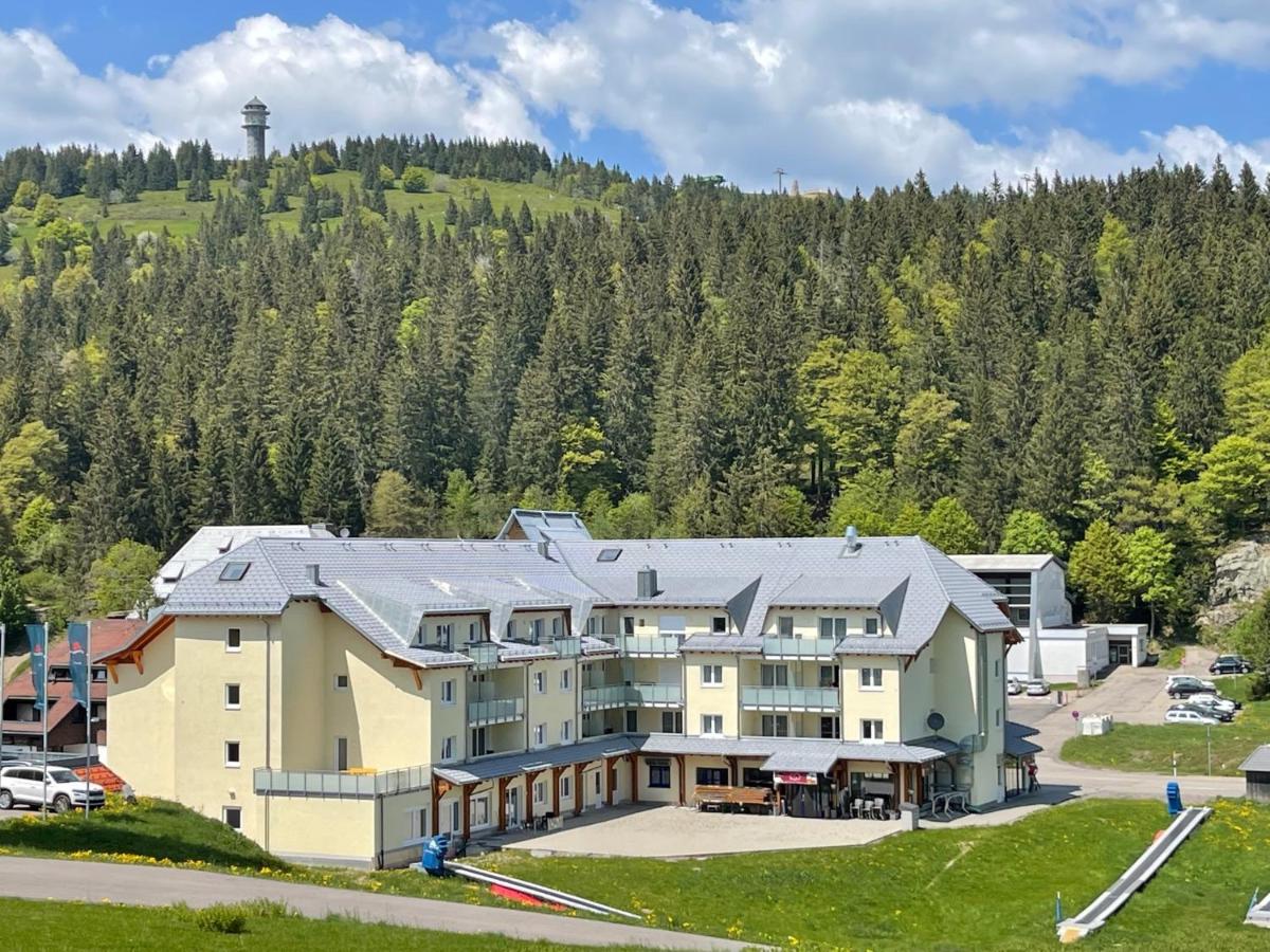 Neue Ferienwohnung mit Whirlpool und Sauna in der Residenz Grafenmatt inklusive HochschwarzwaldCard - Chambres d'hôtes Feldberg