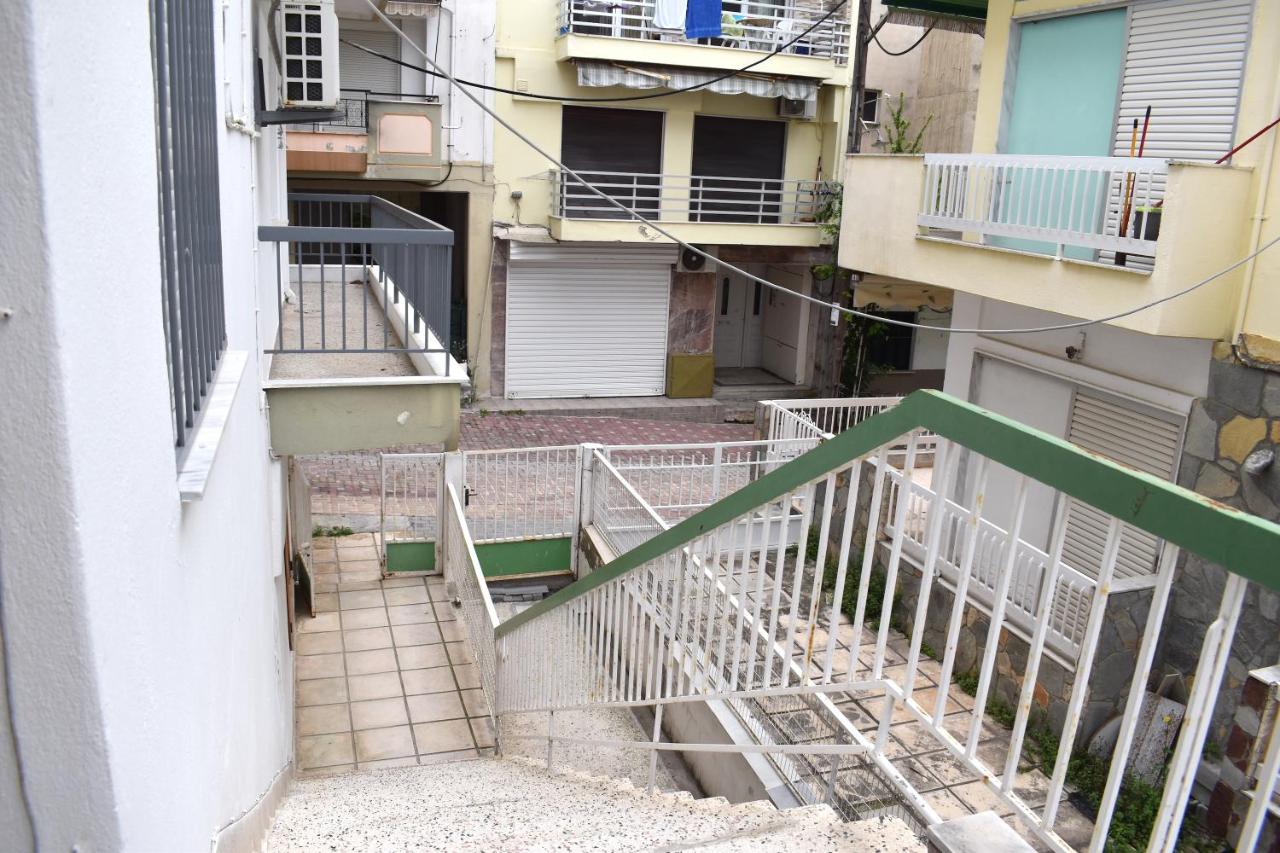 Nefeli's Apartment by the Beach - B&B Néa Kallikráteia