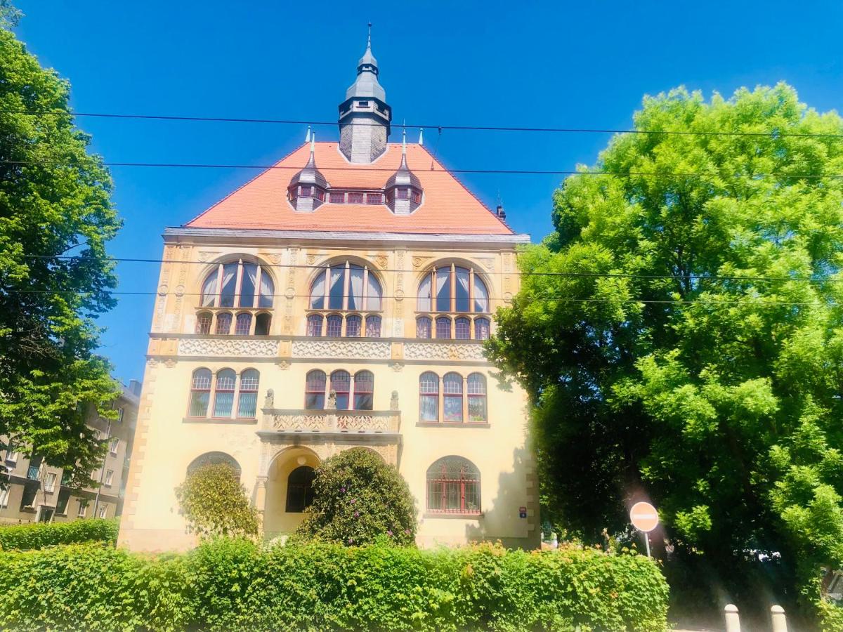 Old Town Museum Apartment - Ferienwohnung Reichenberg