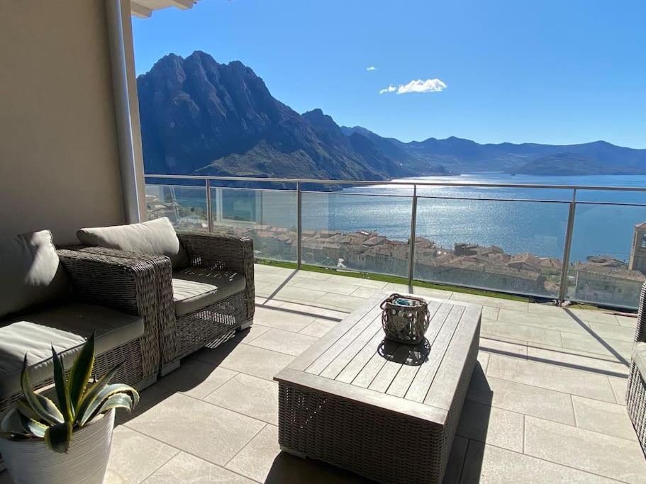 Piccolo paradiso vista lago con piscina privata - Bed and Breakfast