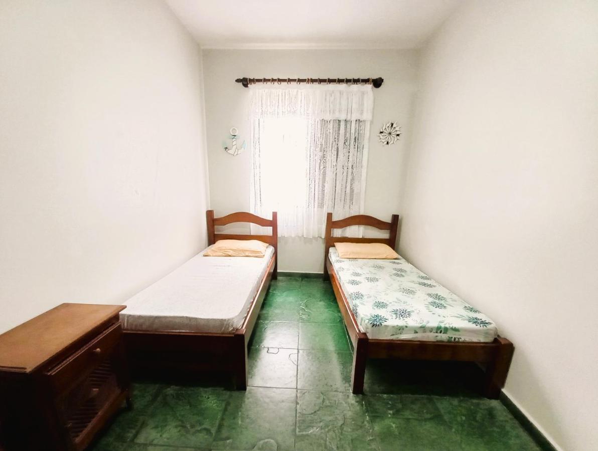 Praia Grande 50m do Mar - Varanda e Praticidade - Chambres d'hôtes Ubatuba