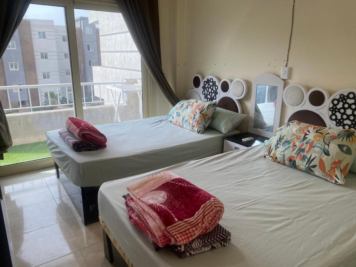 B&B Marsa Matruh - شقه فندقيه فاخرة بقرية سياحية متكاملة الخدمات شاطيء رملي وحمامات سباحة واكوابارك على بعد دقائق من مطروح - Bed and Breakfast Marsa Matruh