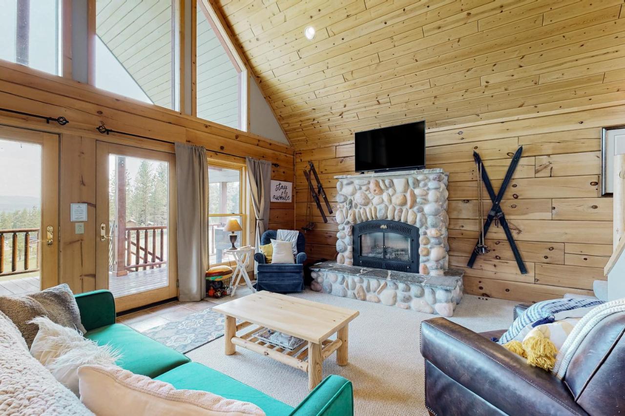 Mountain Views on the 45th Parallel - B&B New Meadows