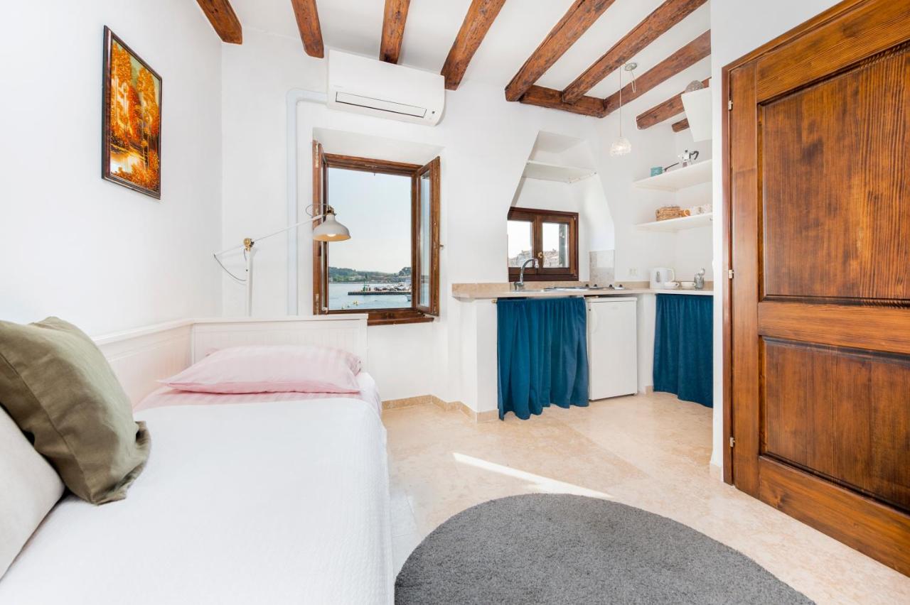Revera Rooms - Bed and Breakfast
