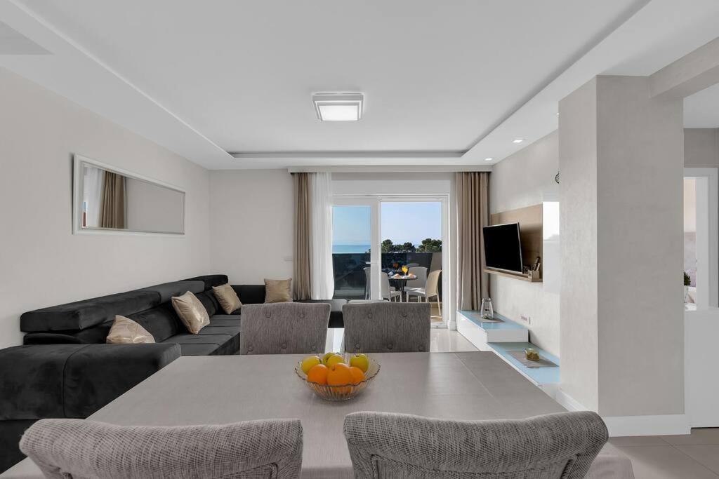 Apartment Hrvoje -nur 50m bis zum Meer - Makarska Exklusiv - B&B Promajna