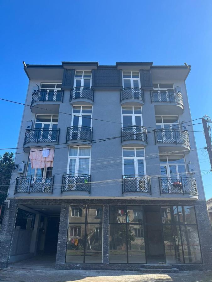 Apartamento de 1 dormitorio con balcón