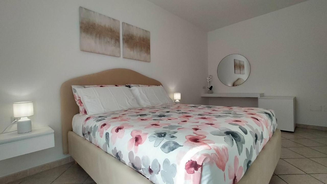 Double Room with Private External Bathroom