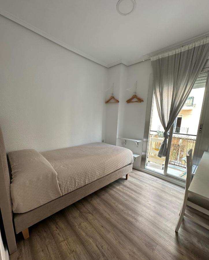 Single Room with Shared Bathroom and Shared Terrace