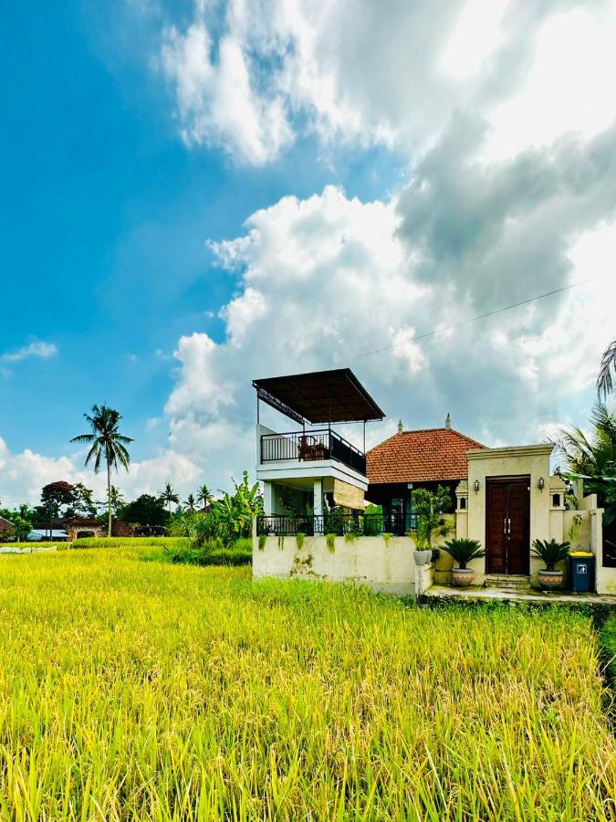 Akatara Ubud Villa - Bed and Breakfast Ubud
