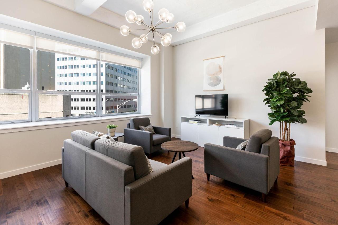 Kislak 404 Luxurious 1BR in Heart of Downtown - B&B