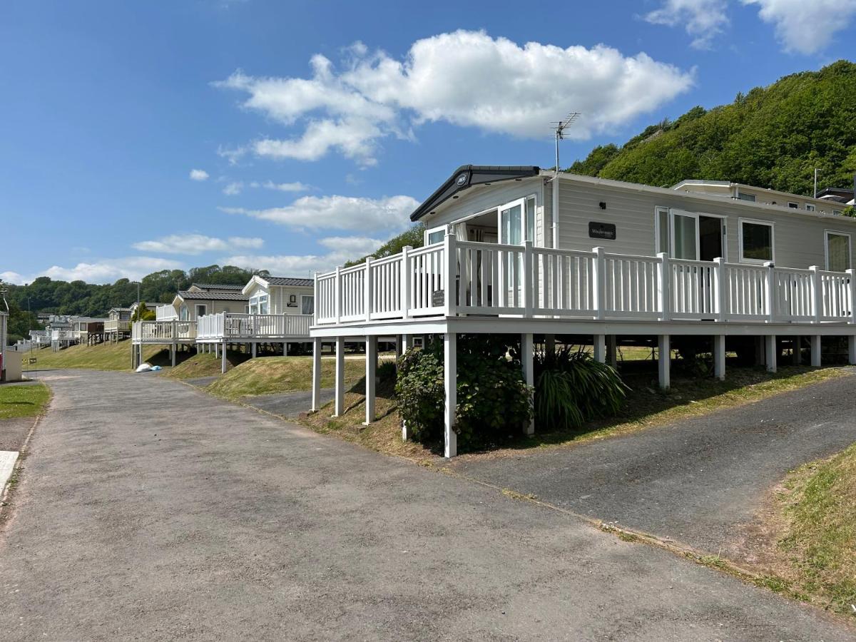 B&B Pendine - Balmoral - Bed and Breakfast Pendine