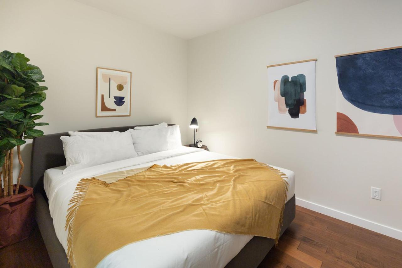 Kislak 304 Chic Studio in the Heart of Downtown - Bed and Breakfast Newark