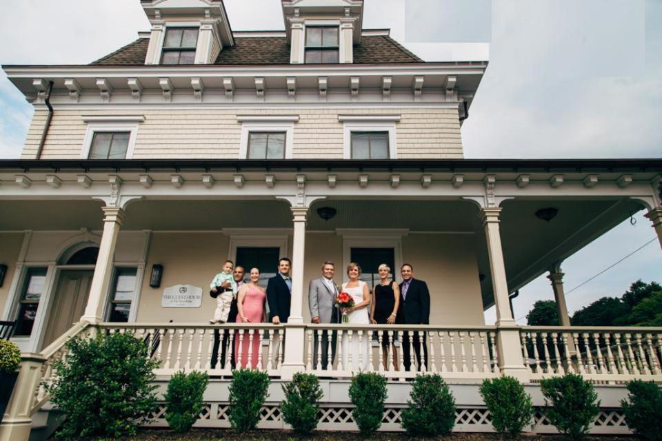 Guest House at Norwalk Inn - Bed and Breakfast