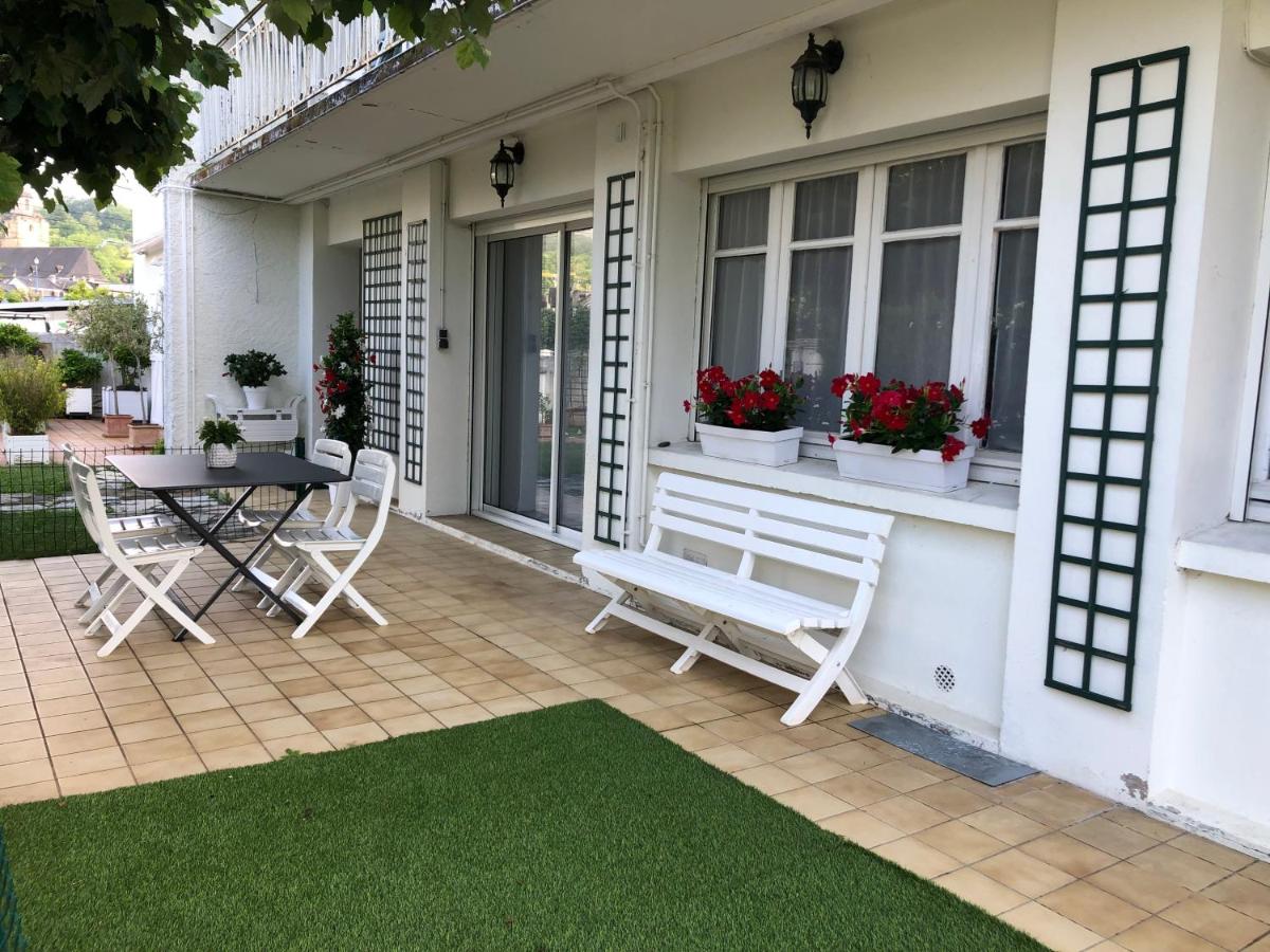 B&B Nay - APPARTEMENT 70 M2 de PLAIN-PIED TERRASSE JARDIN - Bed and Breakfast Nay
