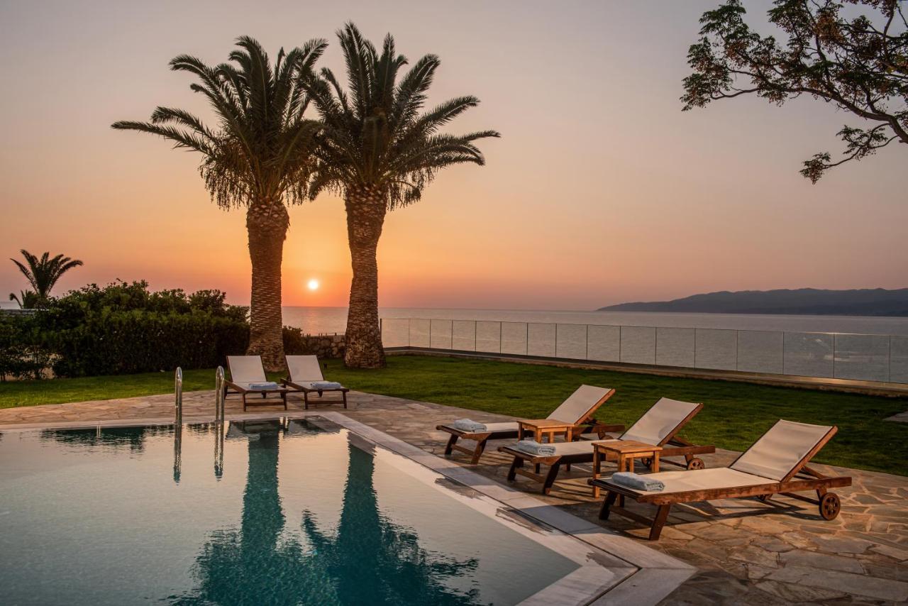 Villa Sunrise Majestic Seaview with Private Pool - B&B Khersónisos