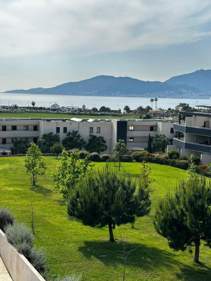 T2 climatisé à Porticcio, 100m de la plage wifi fibre - B&B