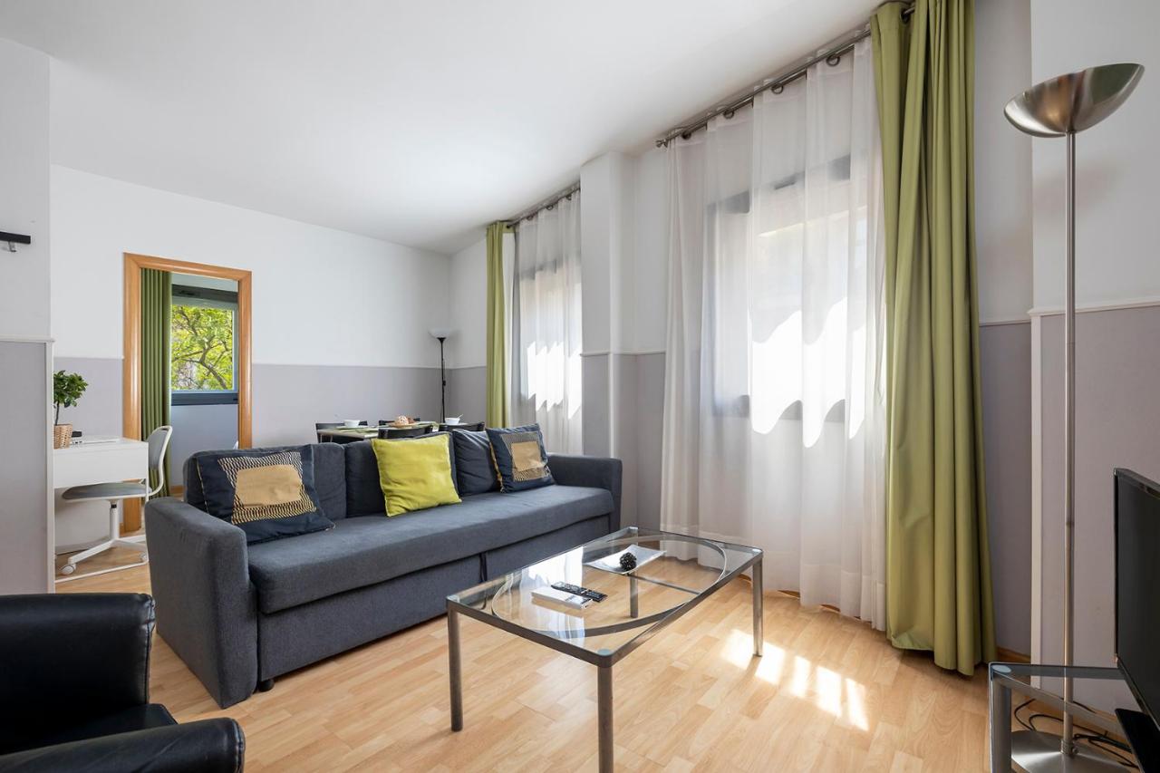 B&B Barcelona - Apartments Sata Park Guell Area - Bed and Breakfast Barcelona