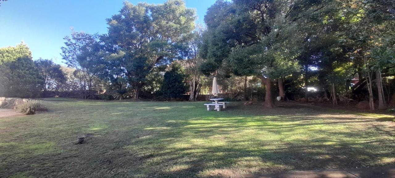 Impala Suite -Entire Unit- 2 bedroom with 1 ensuite bathroom - Chambres d'hôtes Ladysmith