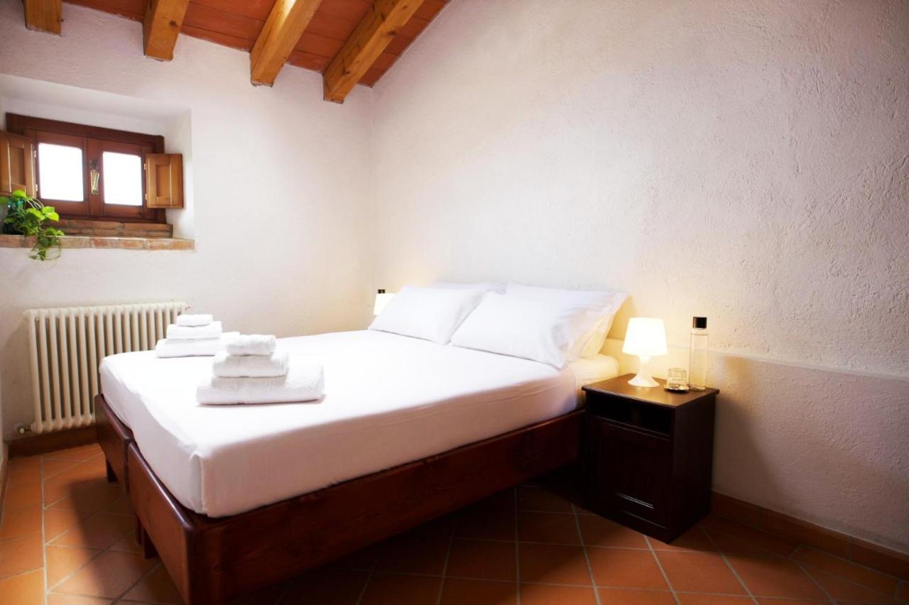 Double or Twin Room with Private Bathroom
