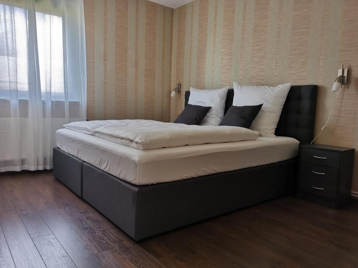 B&B Braunschweig - Quiet apartment with green view in urban location - Bed and Breakfast Braunschweig