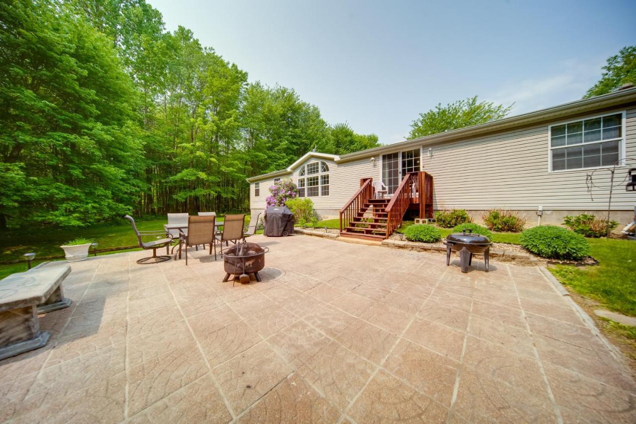 Secluded Ohio Getaway on 65 Acres! - B&B