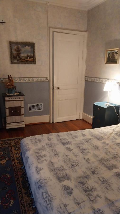 B&B Bussang - La chambre bleue - Bed and Breakfast Bussang