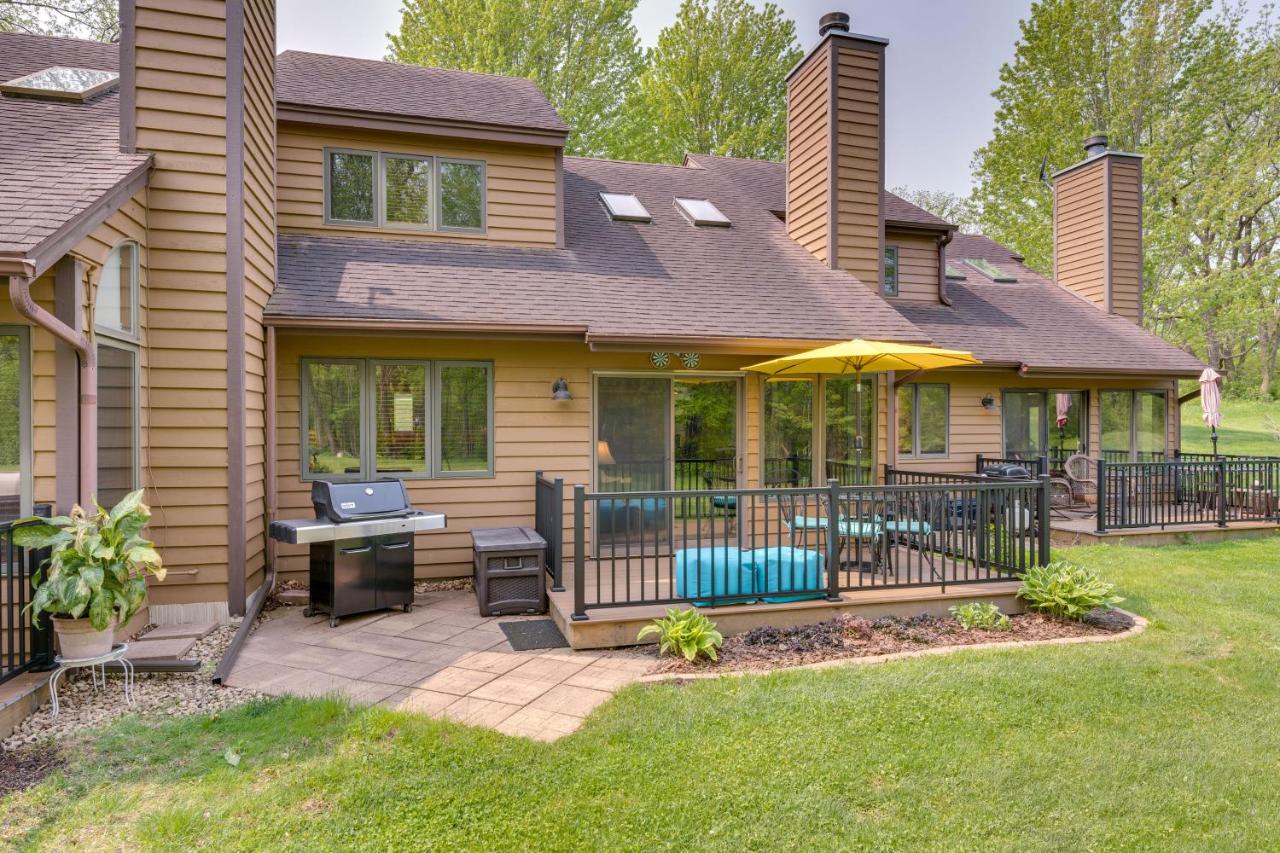 Updated Retreat with Golf Course and Wildlife Views! - B&B