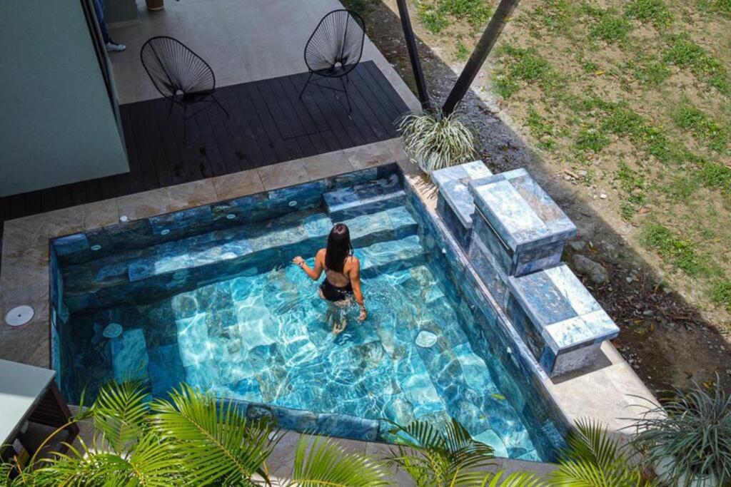 Villa Aurora with Jacuzzi in La Fortuna - B&B
