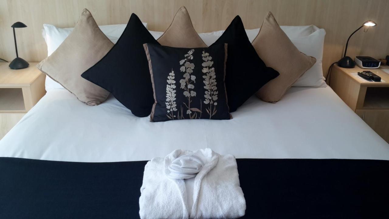 Luxuriöses Doppel- oder Zweibettzimmer mit Küchenzeile