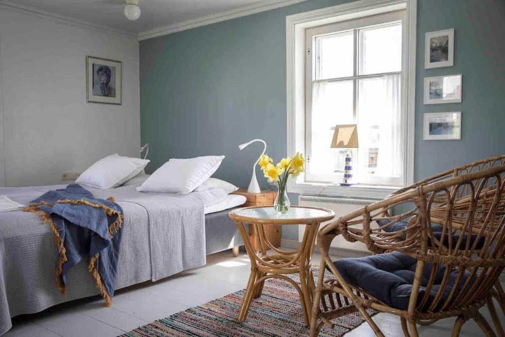 B&B Helsinki - Seaside Cottage in Suomenlinna - Bed and Breakfast Helsinki