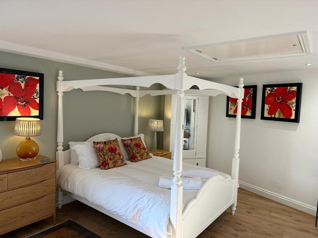 Goatchers Cottage & Goatchers Studio - B&B Findon