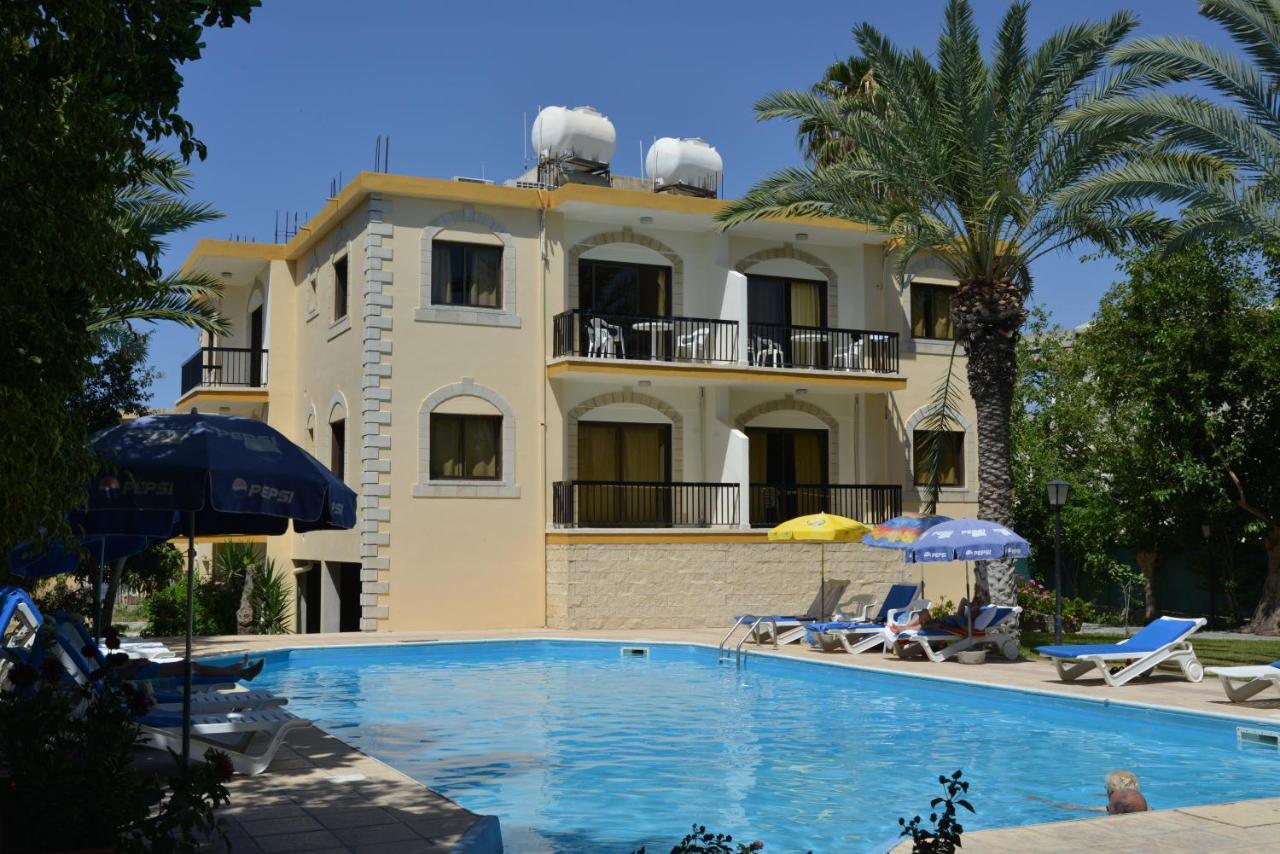 Odysseas & Eleni Hotel Apartments - Bed and Breakfast Pólis