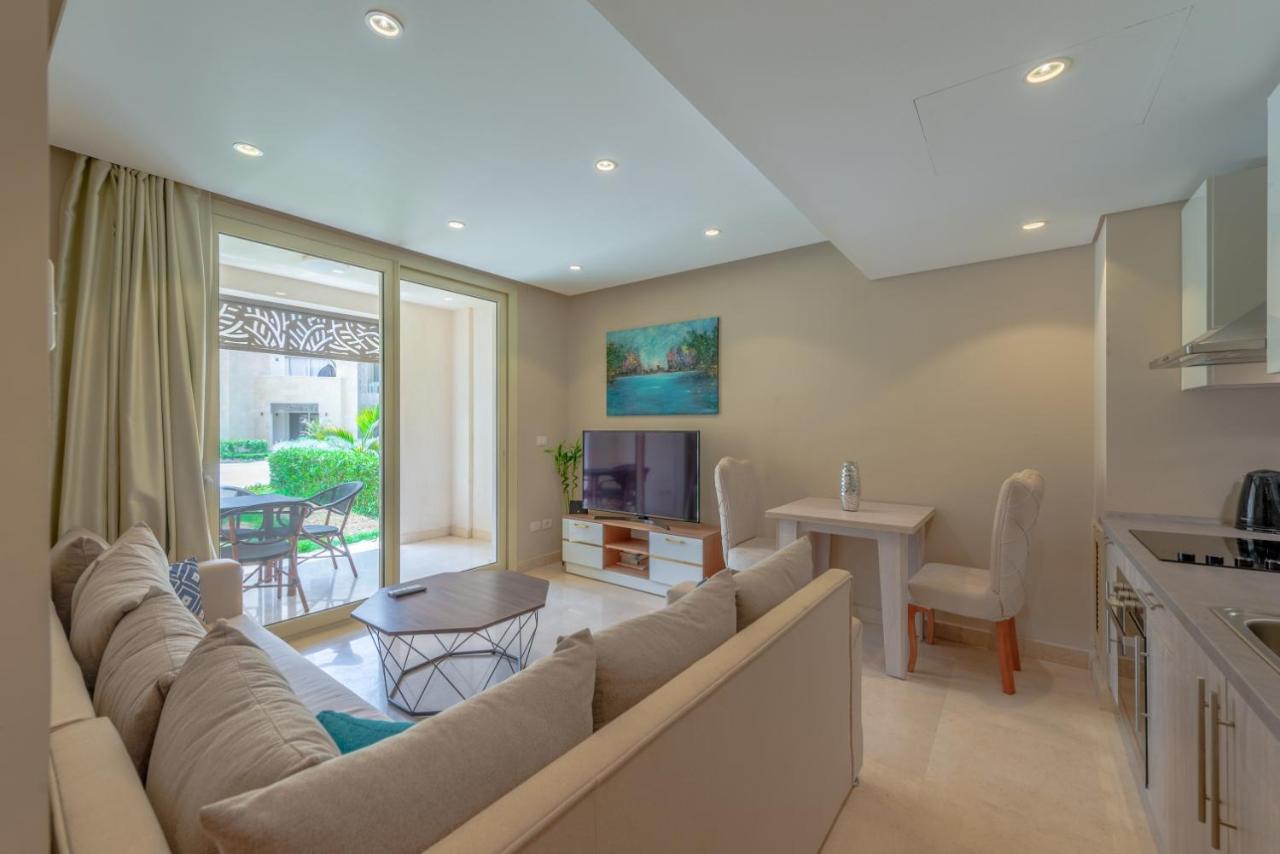 Cozy 1-Bedroom Apartment in Mangroovy, El Gouna. Private terrace, garden and pool access - Ferienwohnung Hurghada