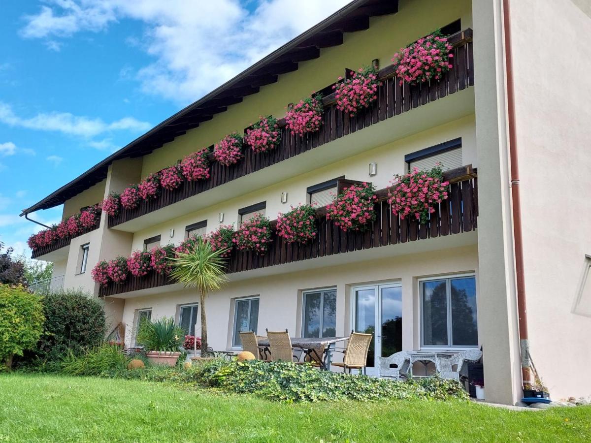 B&B Velden am Wörthersee - Apartment Tulpe by Interhome - Bed and Breakfast Velden am Wörthersee