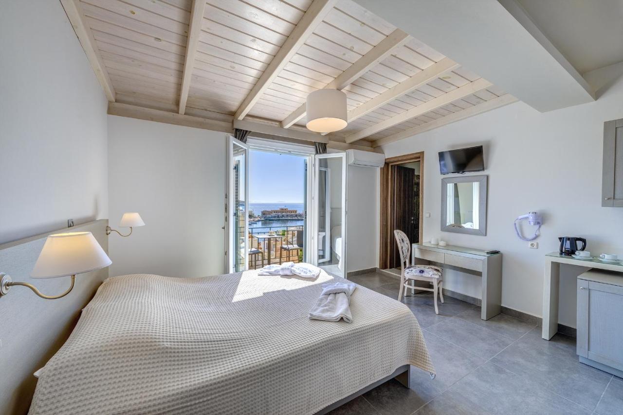 Deluxe Tweepersoonskamer - 1 Tweepersoonsbed of 2 Aparte Bedden - Balkon en Zeezicht