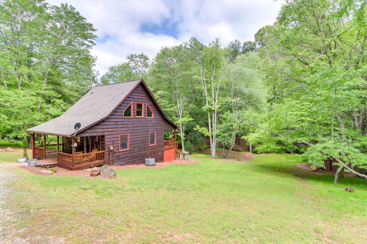 Blue Ridge Cabin Rental with Deck and Screened Porch! - B&B