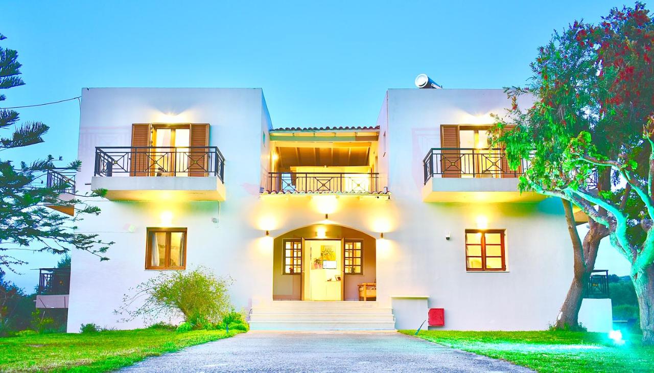 Artemida Pansion Georgioupolis - Bed and Breakfast
