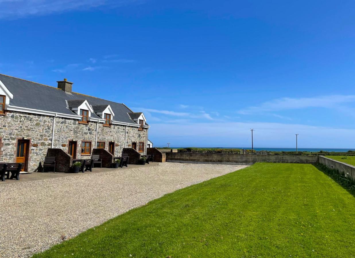 Coninbeg Holiday Cottage by Trident Holiday Homes - B&B