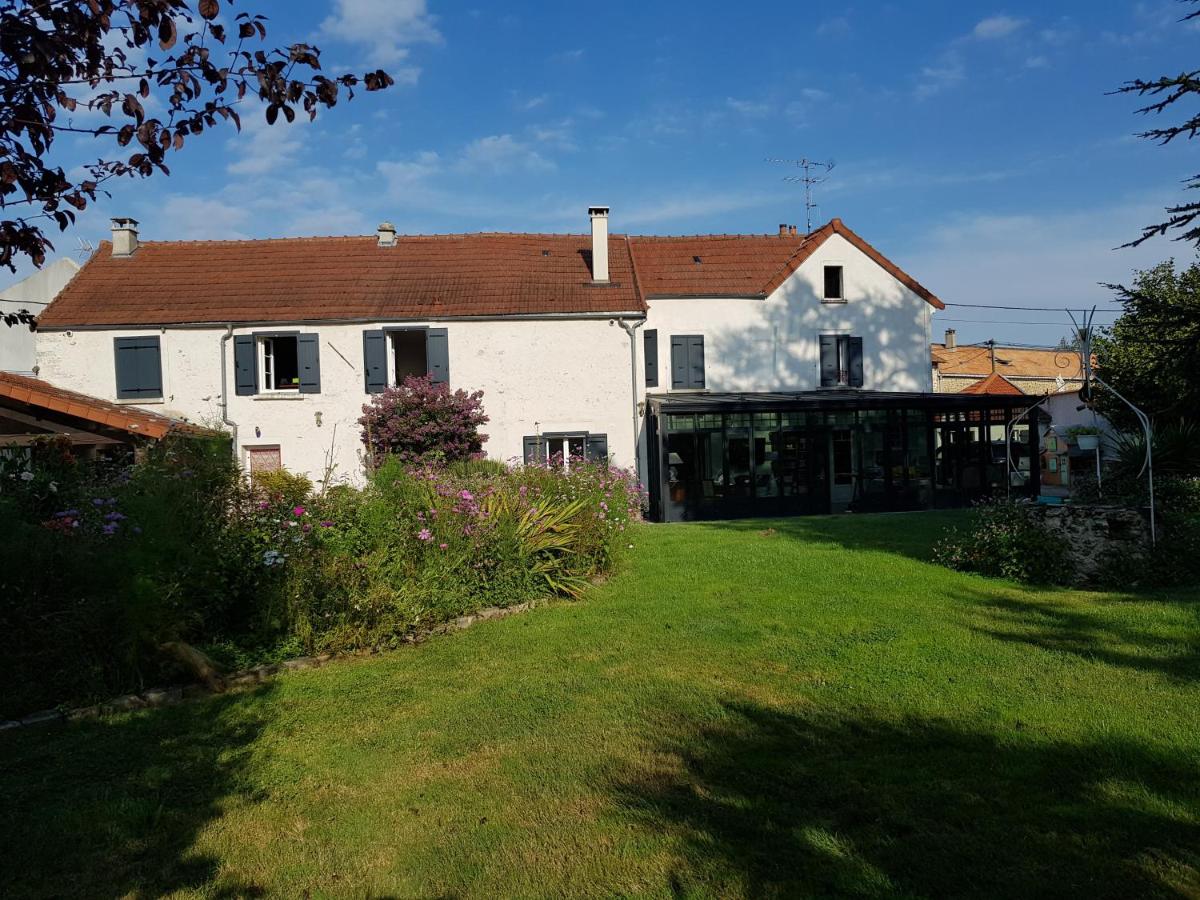 La demeure de Liers - B&B Sainte-Geneviève-des-Bois