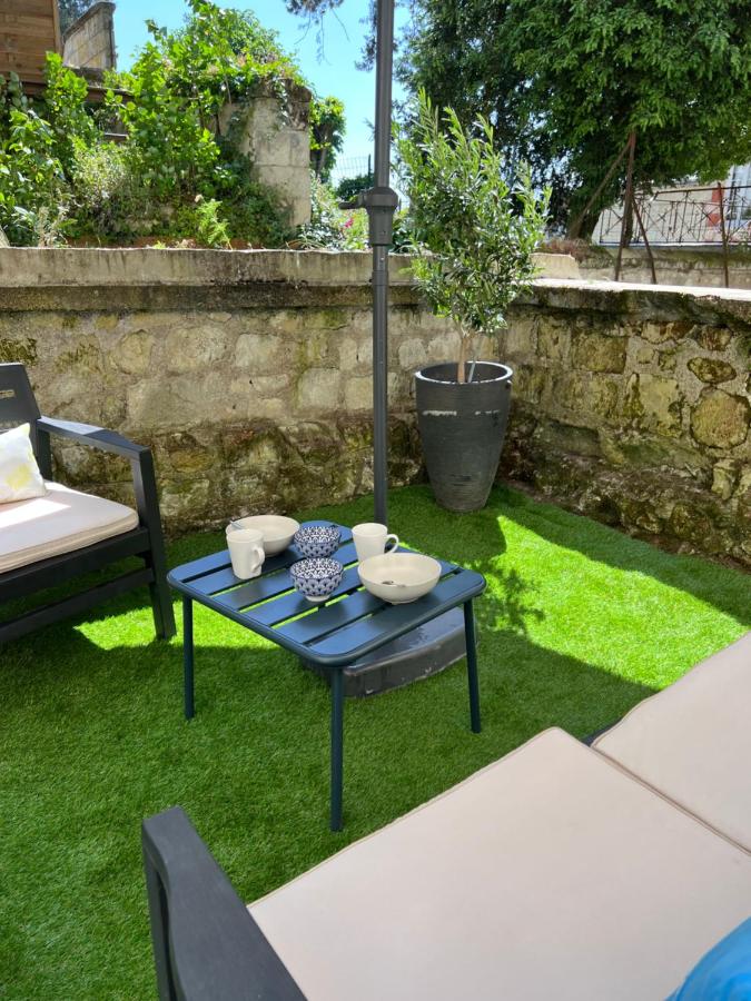 Le Badebec, Appt dans maison typique avec jardin privé - B&B Chinon