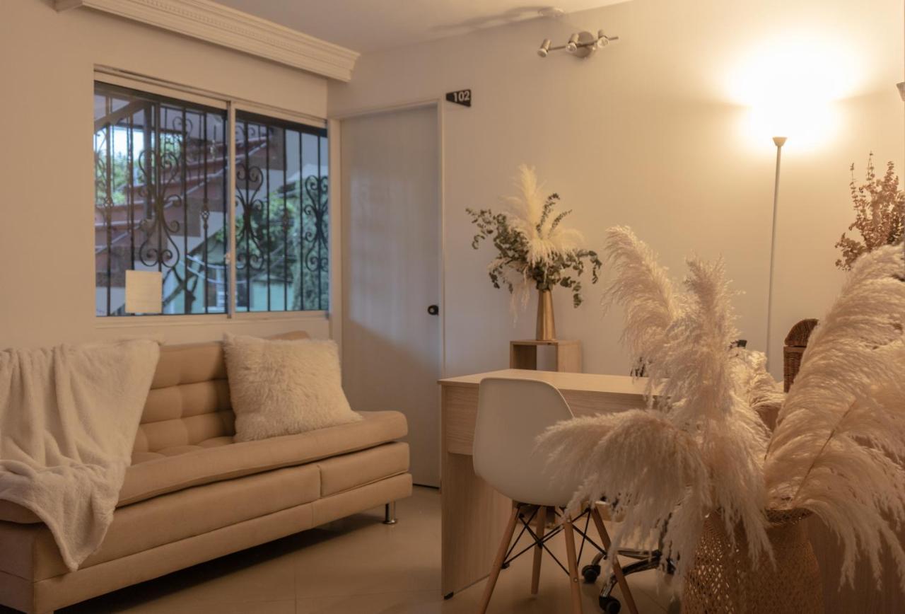 Casa Blanca estadio - B&B Medellín